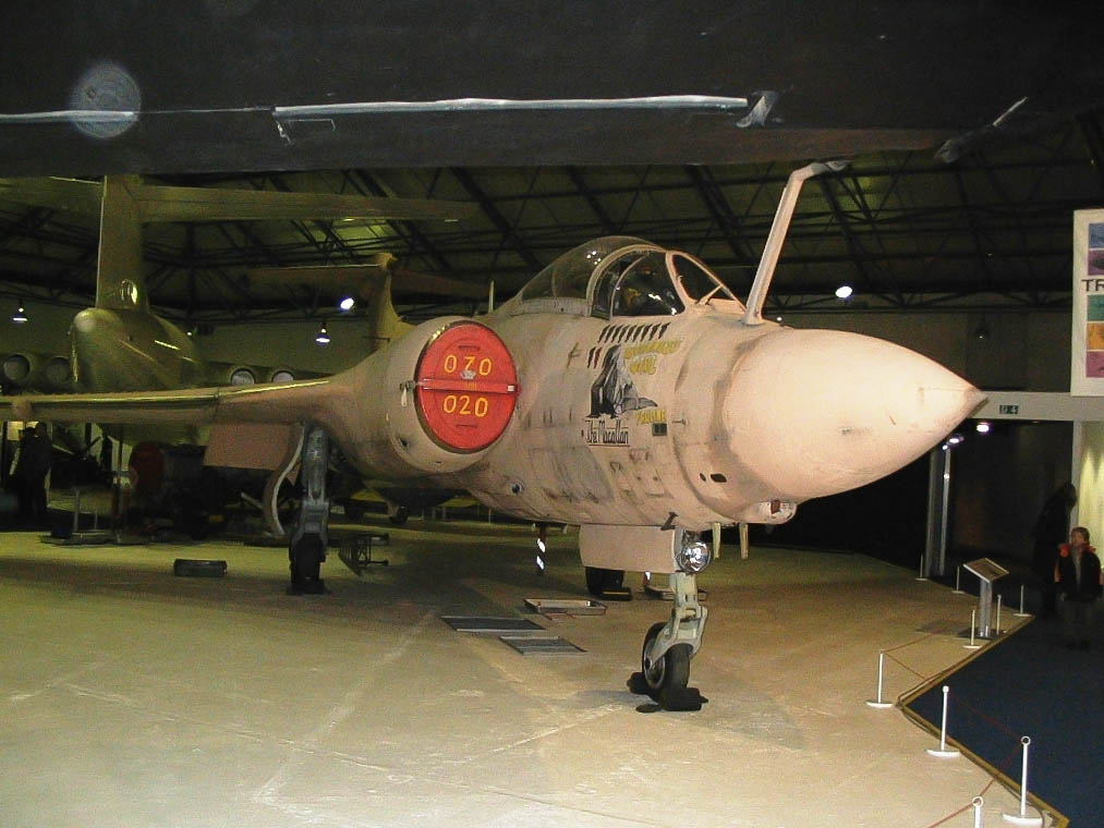 Military - Attack - Buccaneer S2B - 2005 01 - RAF Museum London - 01